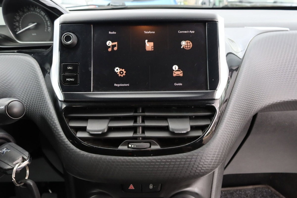 Peugeot 2008 75 Active (19)