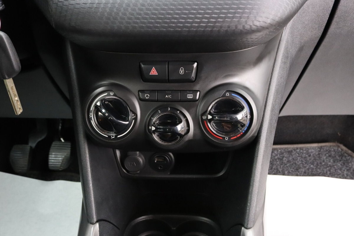 Peugeot 2008 75 Active (20)