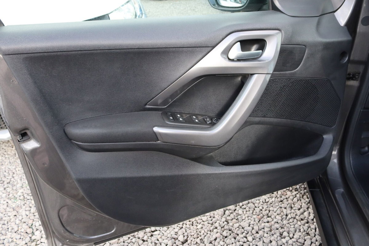 Peugeot 2008 75 Active (9)