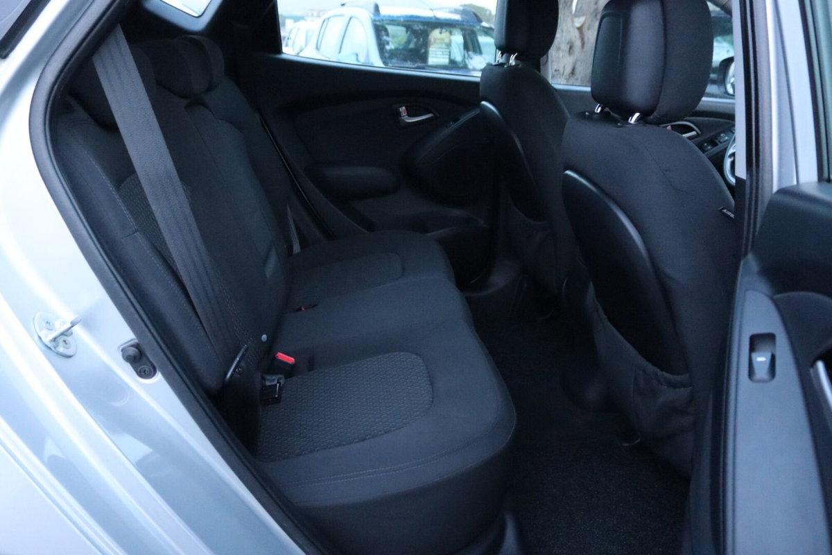 Hyundai ix35 2.0 CRDi 4WD Comfort (19)