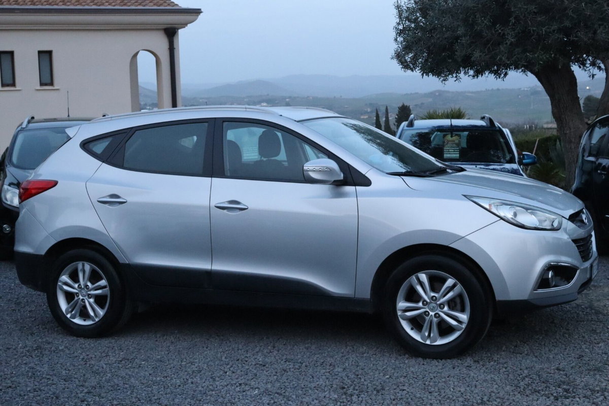 Hyundai ix35 2.0 CRDi 4WD Comfort (4)