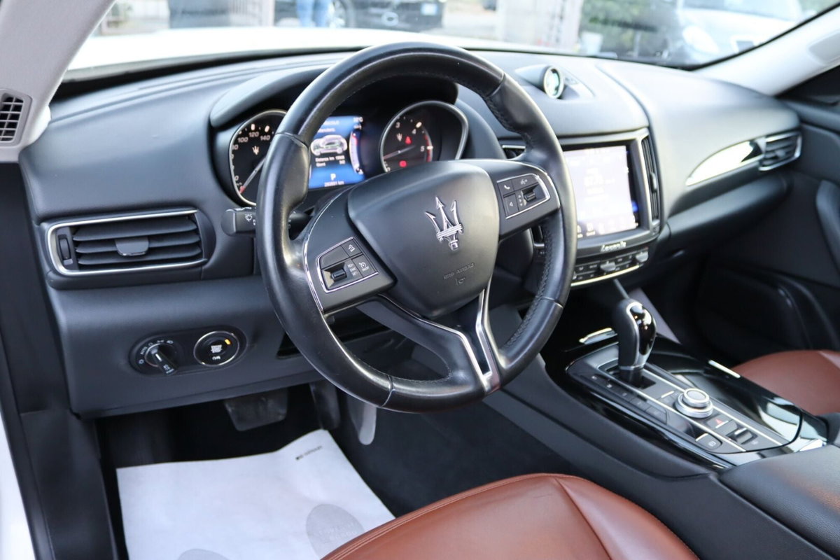 Maserati Levante Levante V6 Diesel 275 CV AWD (13)