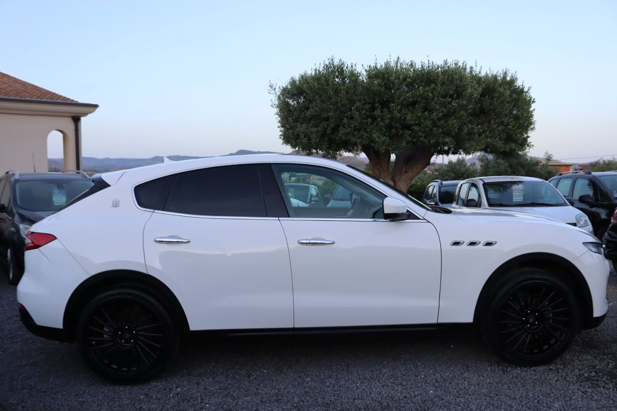 Maserati Levante Levante V6 Diesel 275 CV AWD (8)
