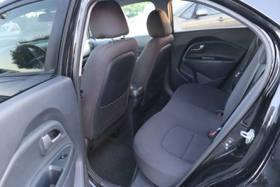 Kia Rio 1.1 CRDi 5p. Cool (12)