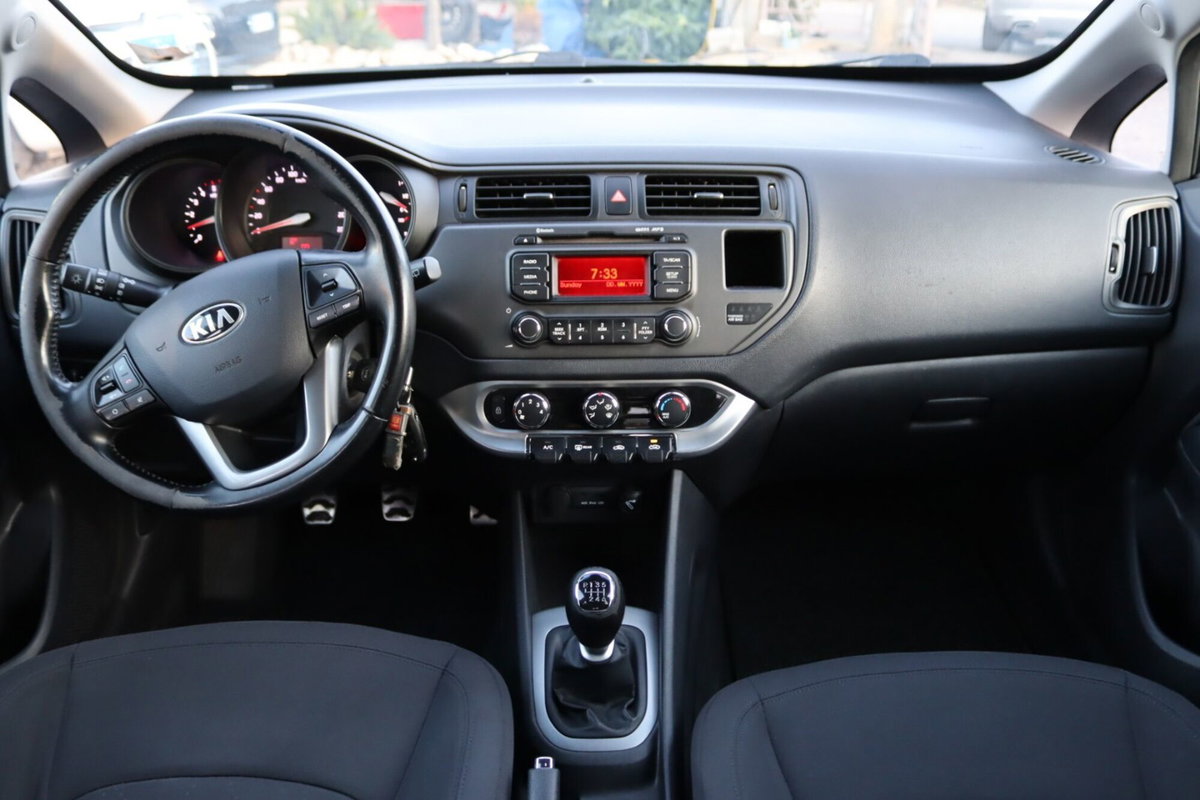 Kia Rio 1.1 CRDi 5p. Cool (14)