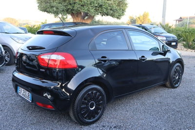 Kia Rio 1.1 CRDi 5p. Cool (8)
