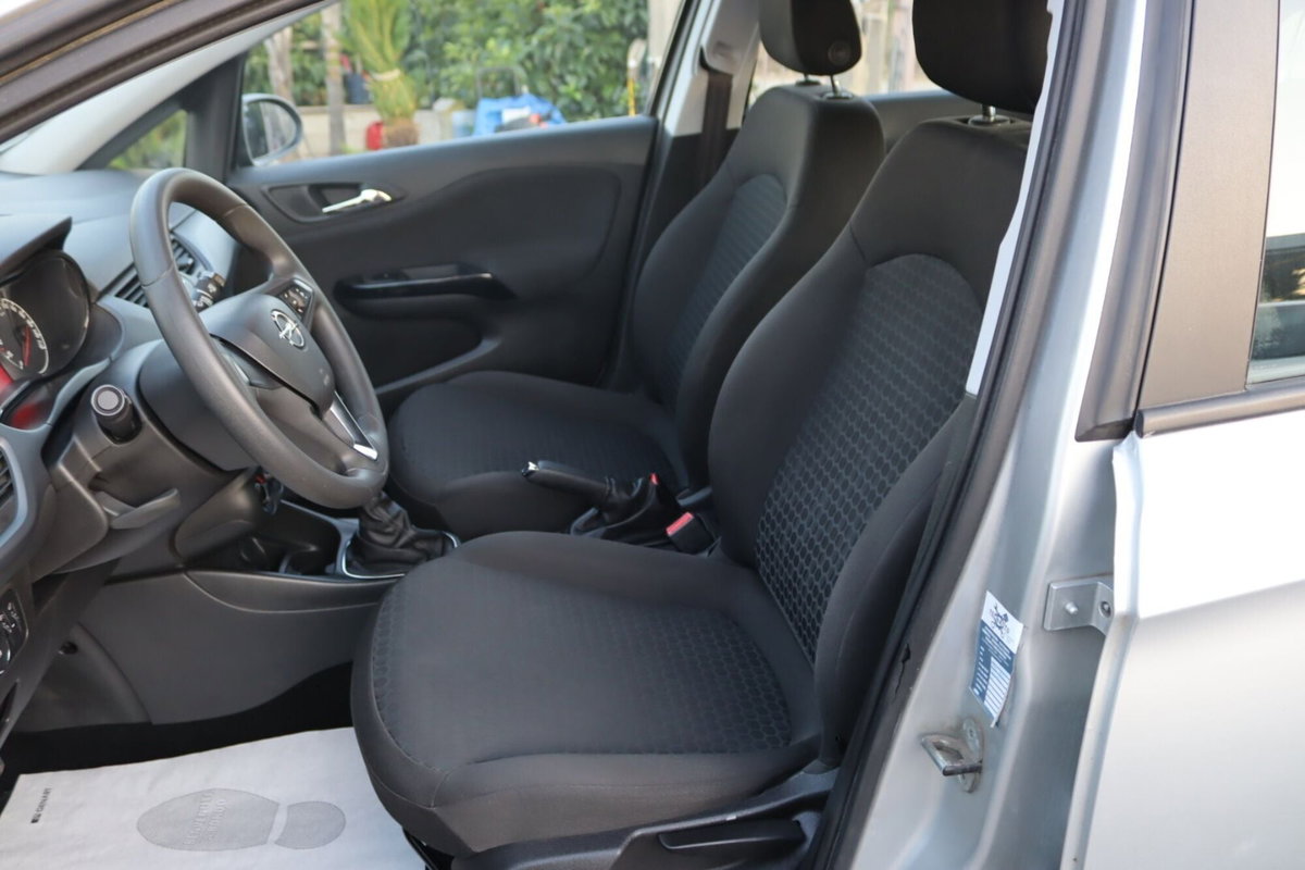 Opel Corsa Coupé 1.2 Innovation (10)