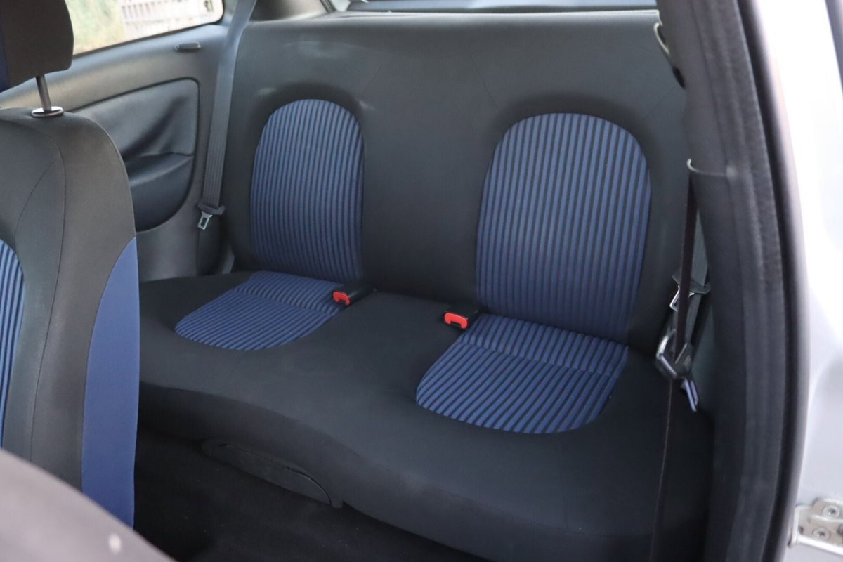 Lancia Ypsilon 1.3 MJT 75 CV New Oro (12)