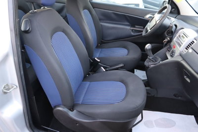 Lancia Ypsilon 1.3 MJT 75 CV New Oro (15)