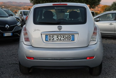 Lancia Ypsilon 1.3 MJT 75 CV New Oro (5)