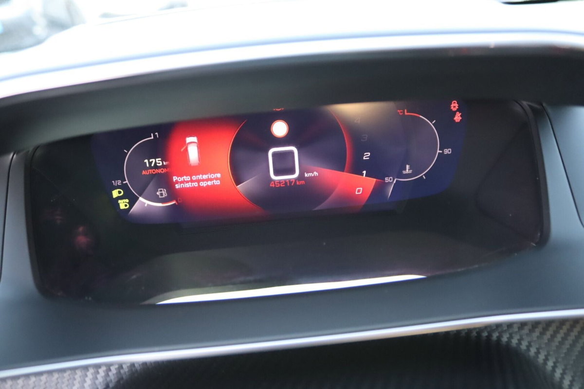 Peugeot 2008 PureTech 130 S&S EAT8 GT Line (18)