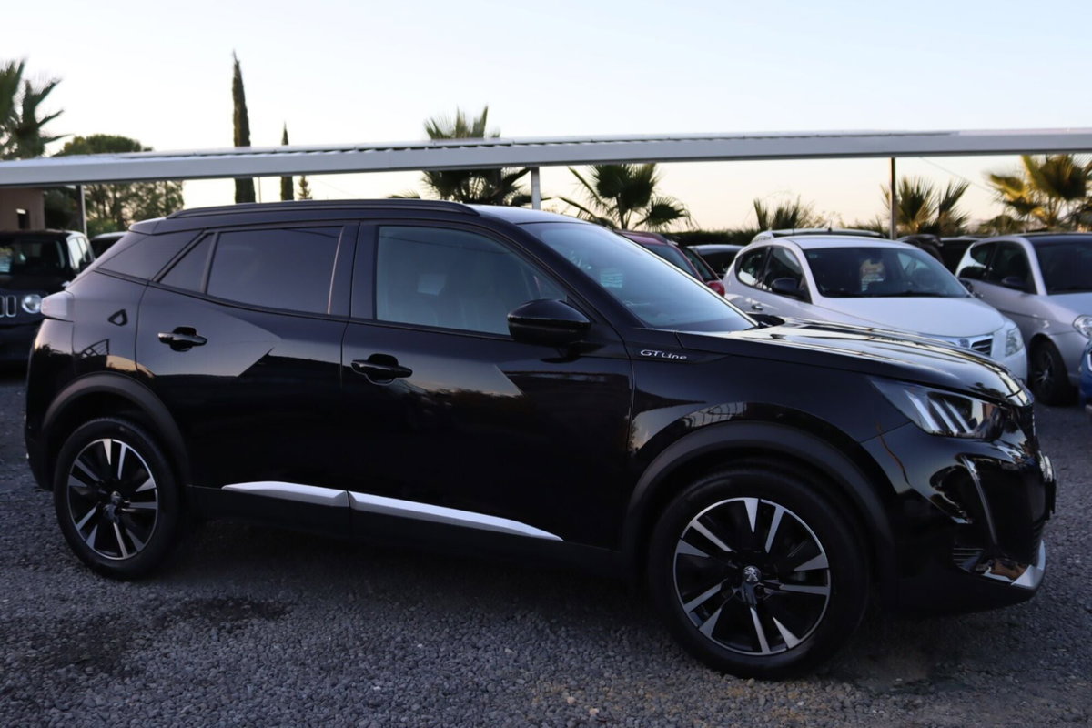 Peugeot 2008 PureTech 130 S&S EAT8 GT Line (3)