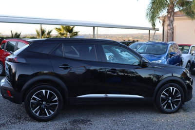Peugeot 2008 PureTech 130 S&S EAT8 GT Line (4)