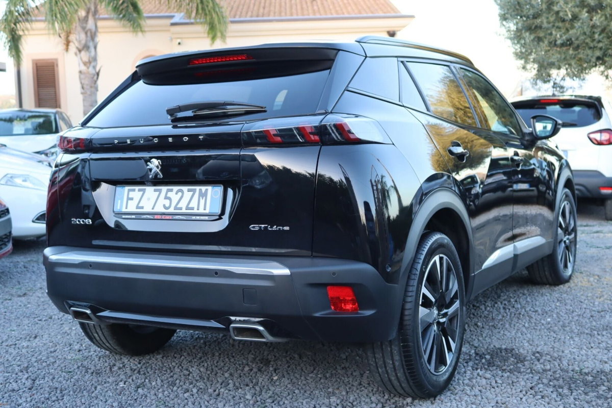 Peugeot 2008 PureTech 130 S&S EAT8 GT Line (5)