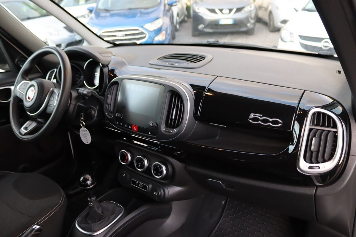 Fiat 500L 1.4 95 CV Mirror (17)