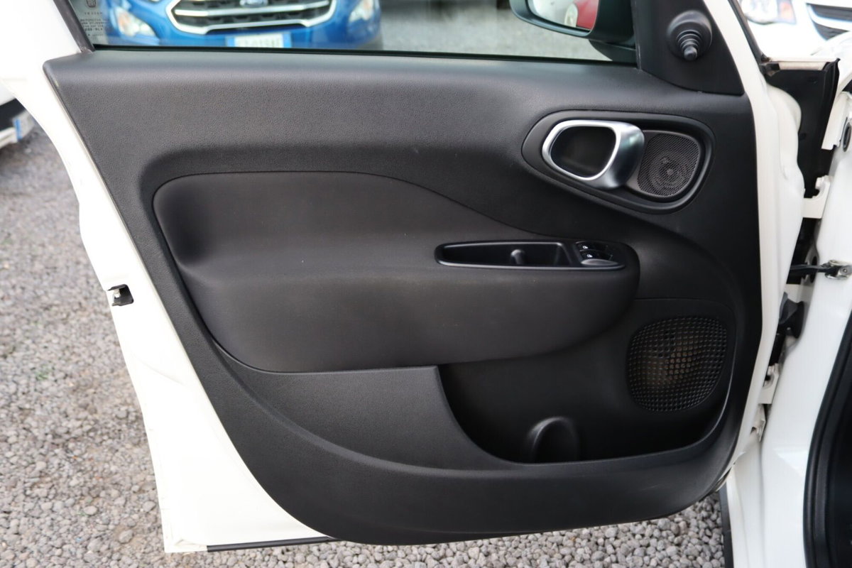 Fiat 500L 1.4 95 CV Mirror (8)