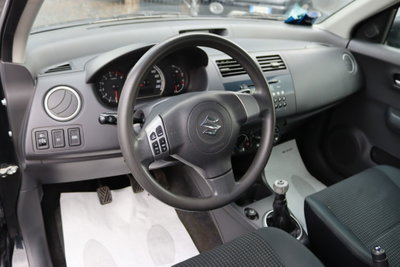 Suzuki Swift 1.3 5p. GLX (10)