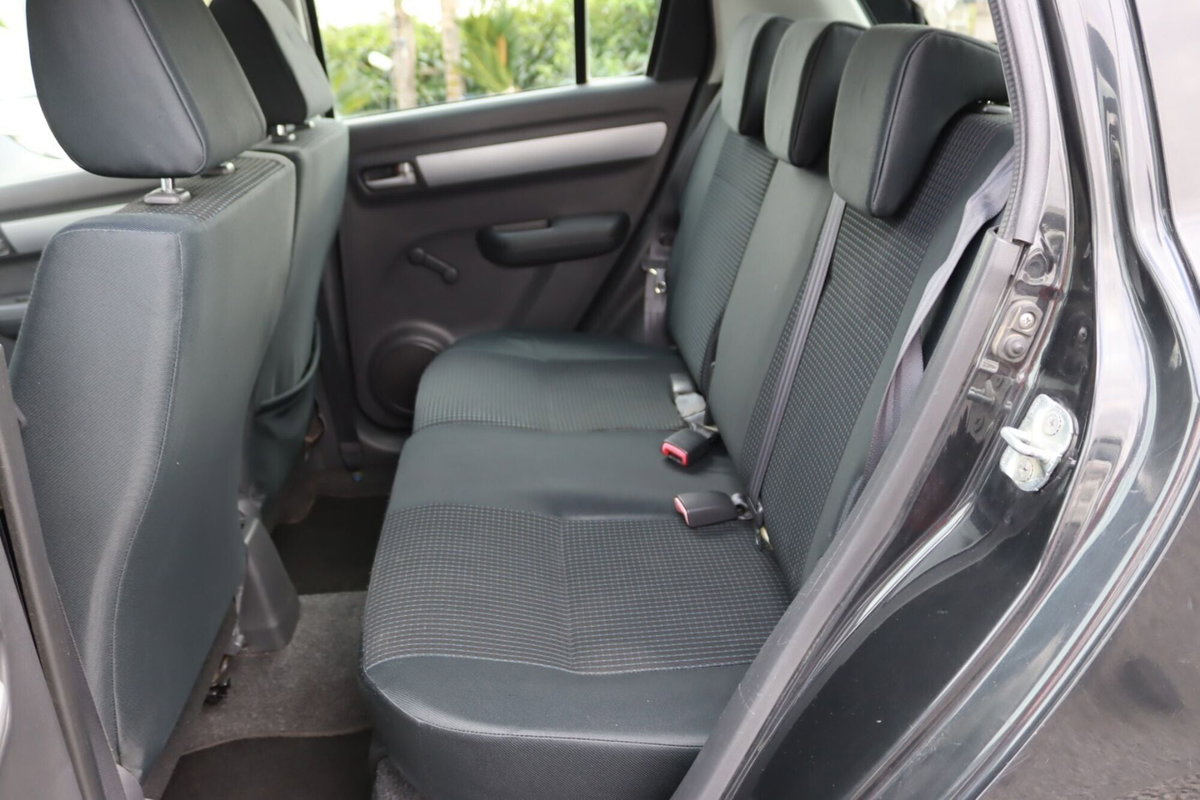 Suzuki Swift 1.3 5p. GLX (13)