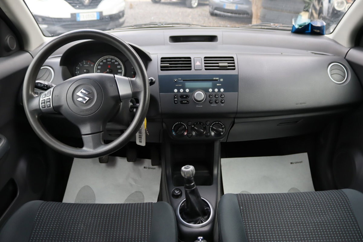 Suzuki Swift 1.3 5p. GLX (14)