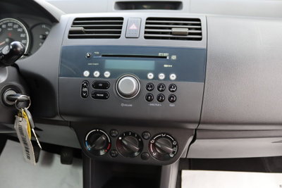 Suzuki Swift 1.3 5p. GLX (20)