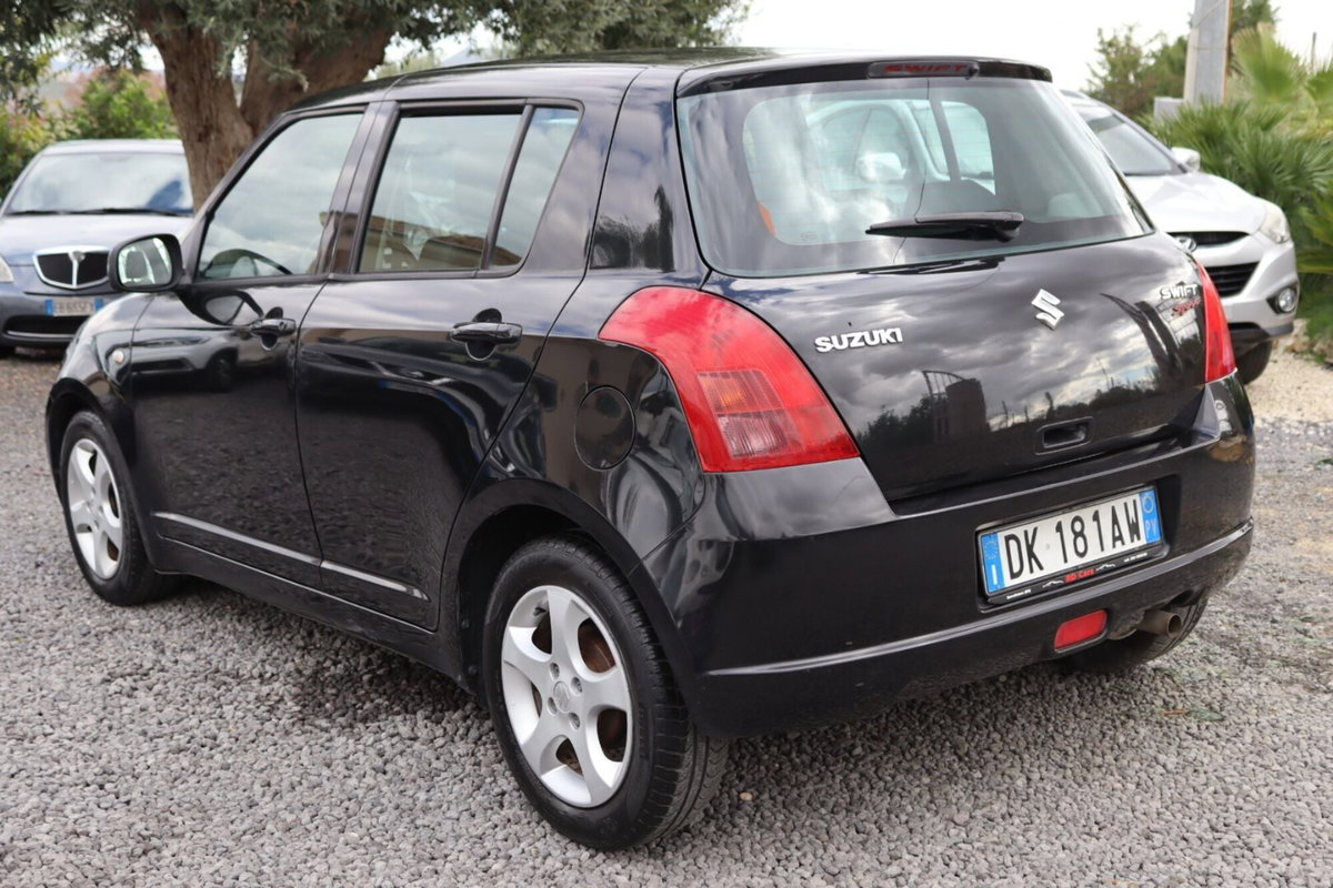 Suzuki Swift 1.3 5p. GLX (6)