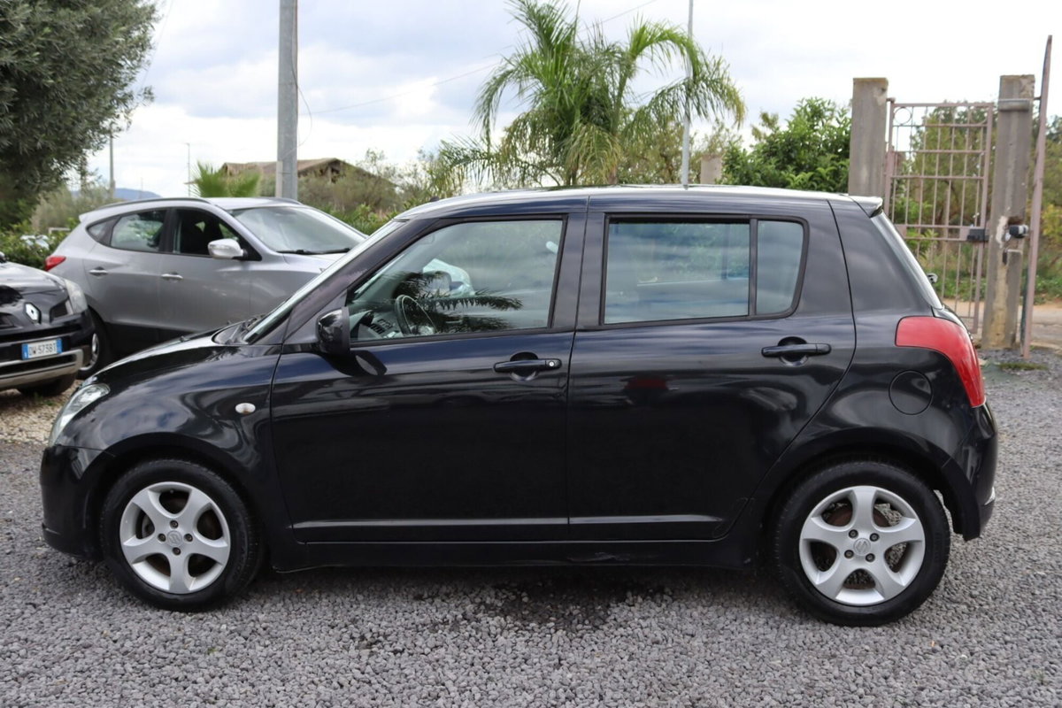 Suzuki Swift 1.3 5p. GLX (7)