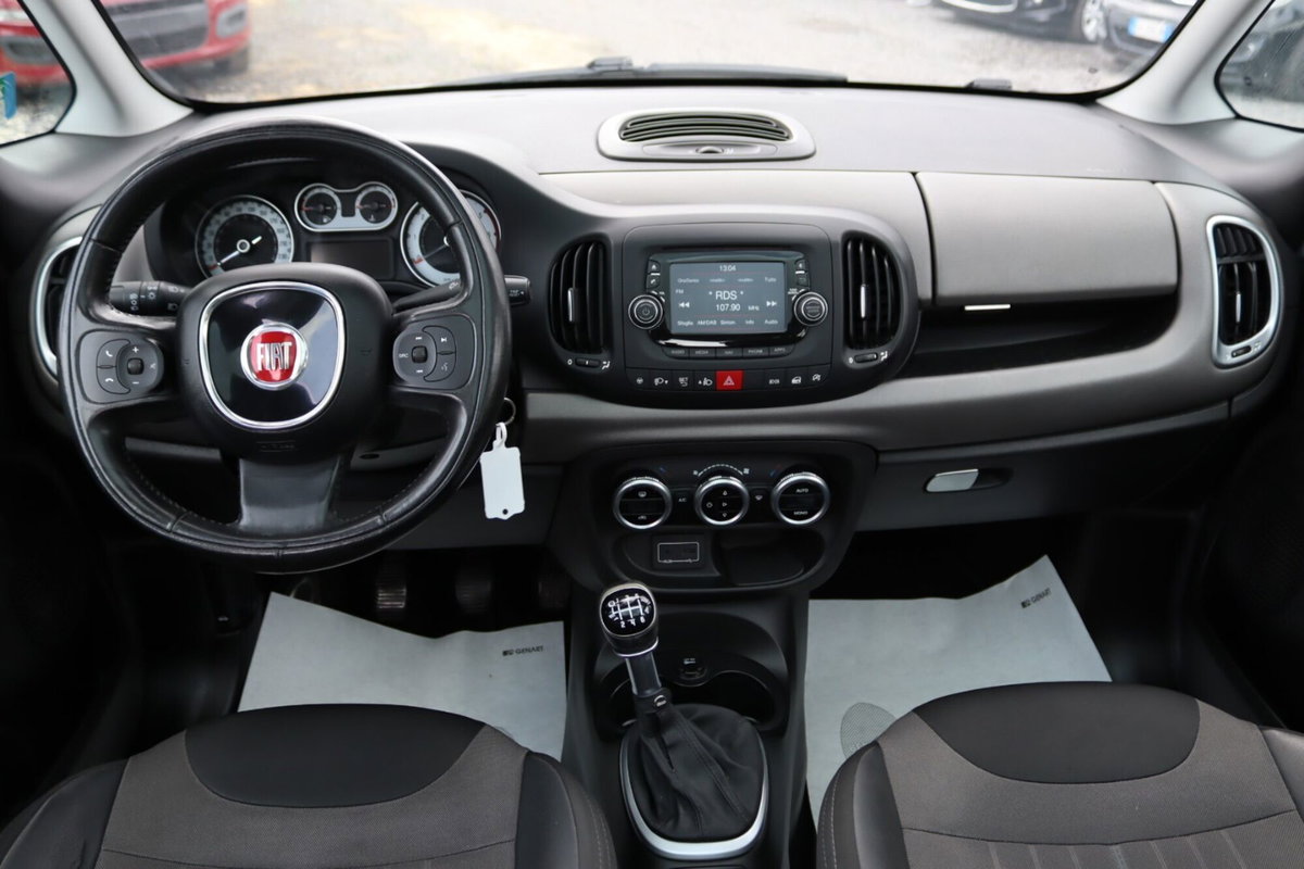Fiat 500L Living 1.6 Multijet 120 CV Business (18)