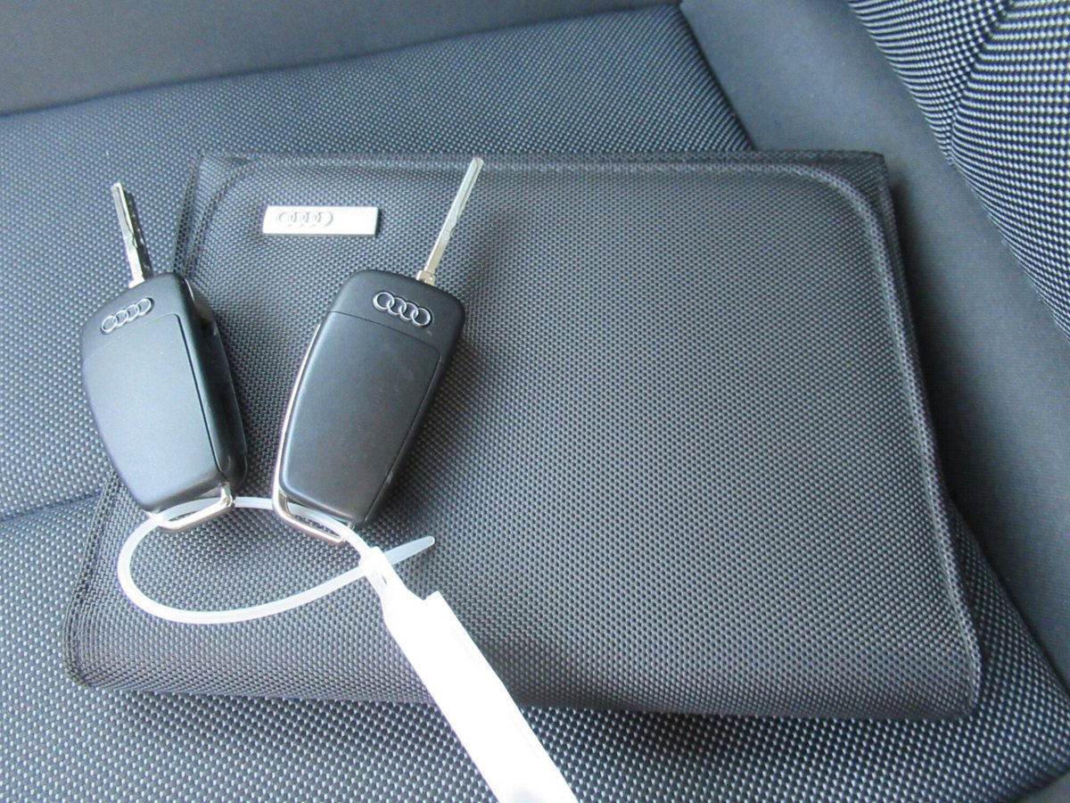 Audi Q2 Q2 1.6 TDI Business (15)