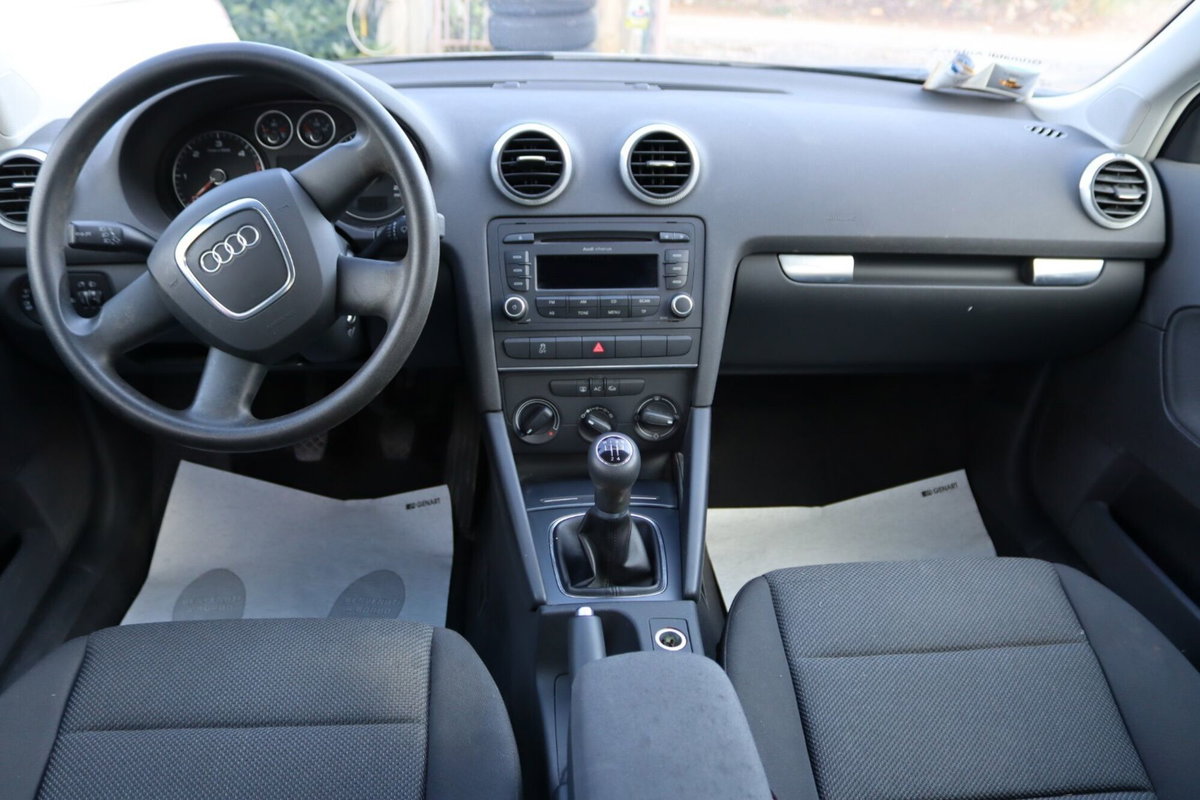 Audi A3 1.6 TDI 90 CV CR F.AP. Ambition (14)