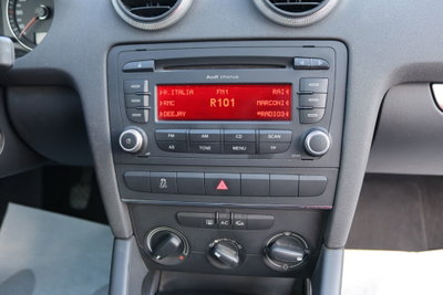 Audi A3 1.6 TDI 90 CV CR F.AP. Ambition (19)