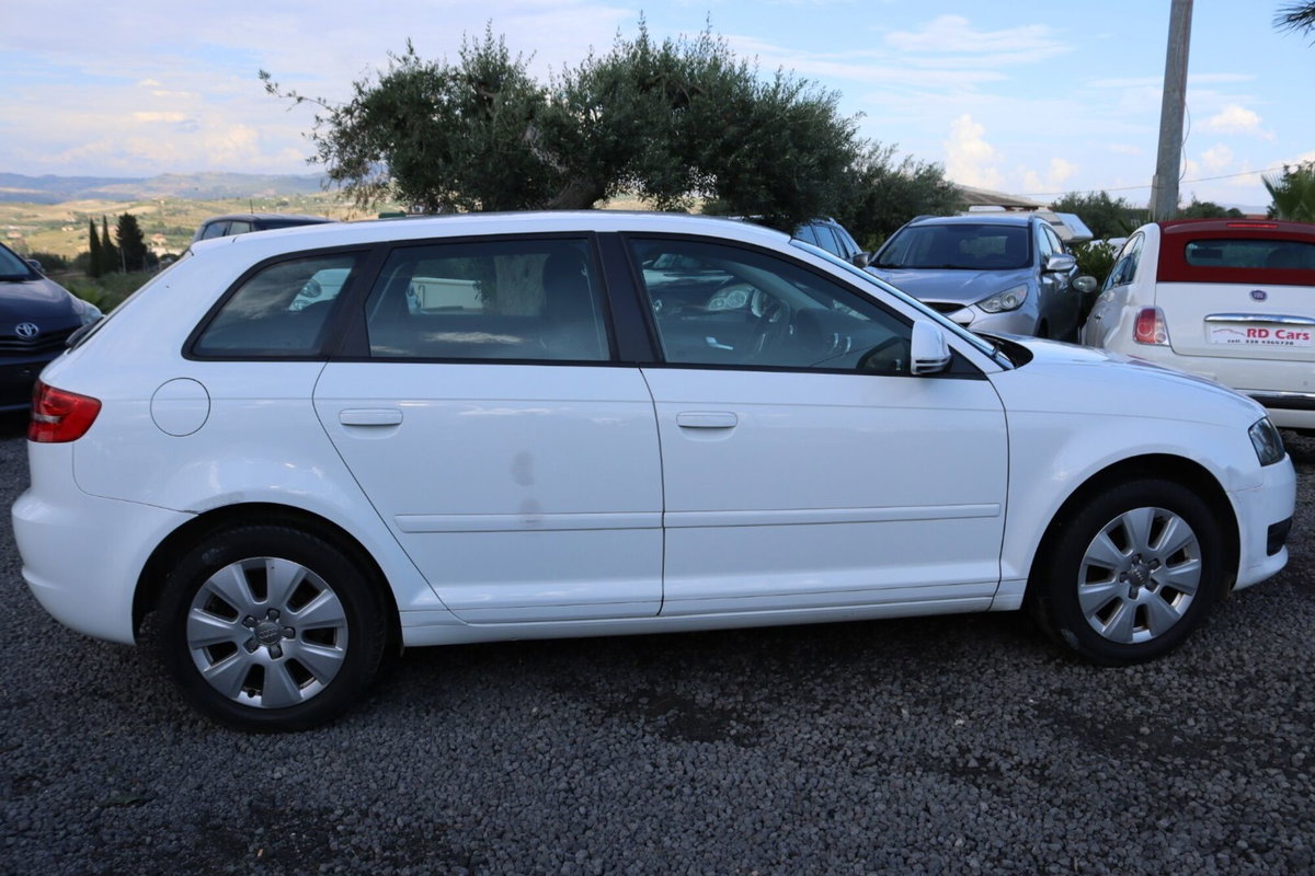 Audi A3 1.6 TDI 90 CV CR F.AP. Ambition (7)