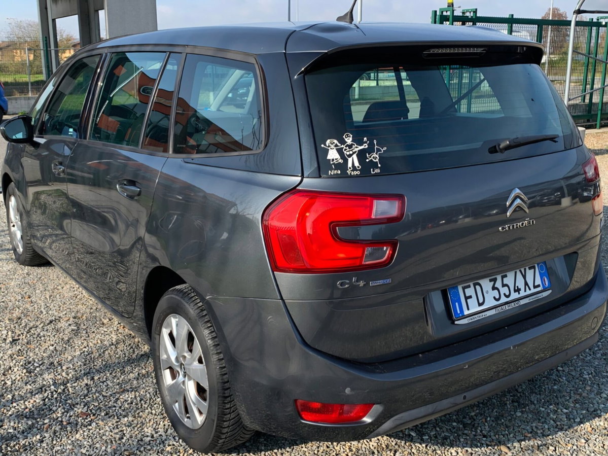 Citroen Grand C4 Picasso BlueHDi 120 S&S Exclusive (5)