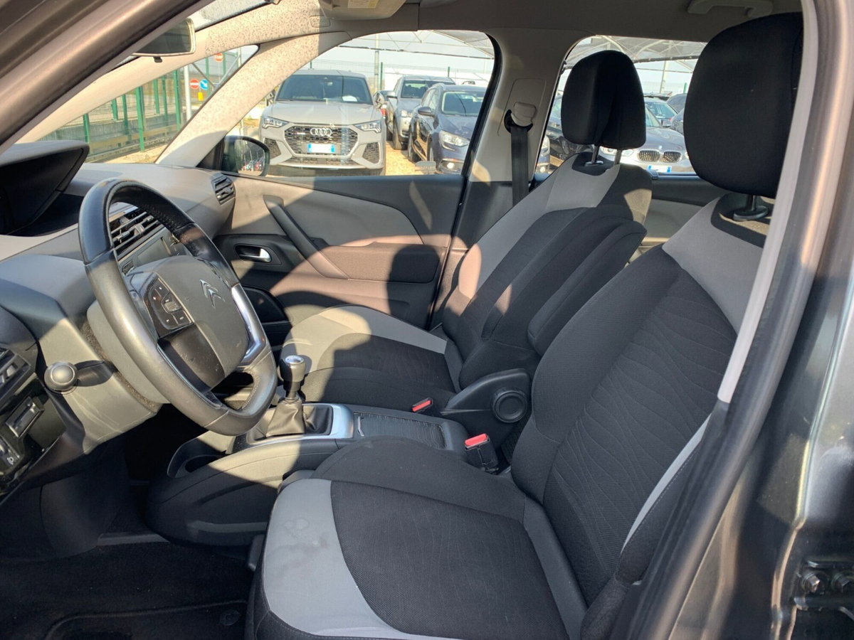 Citroen Grand C4 Picasso BlueHDi 120 S&S Exclusive (9)
