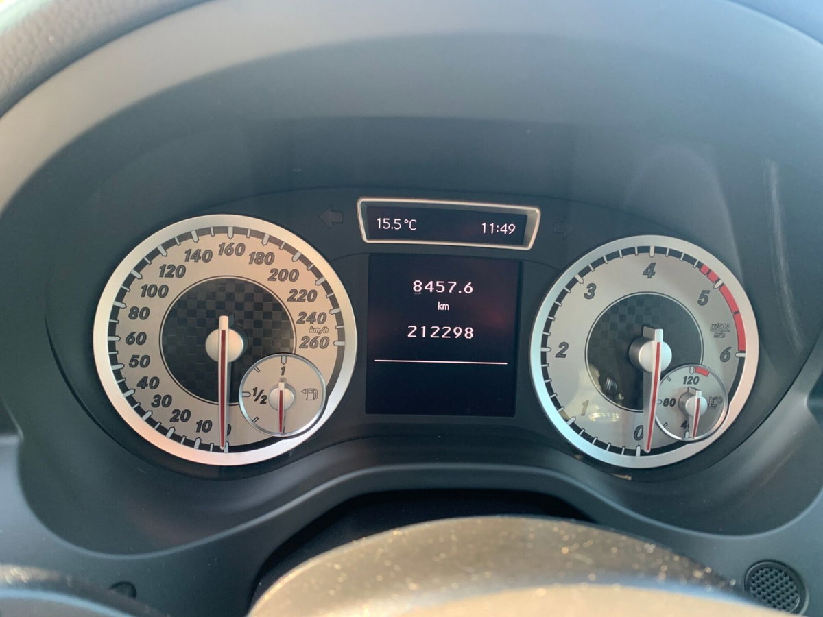 Mercedes-Benz Classe A 180 CDI Premium (13)