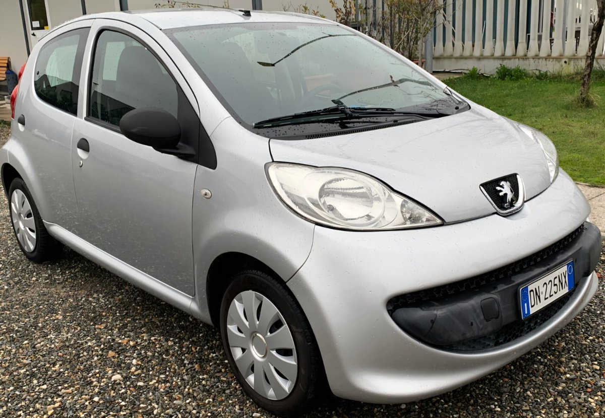 Peugeot 107 68CV 5p. Urban Move