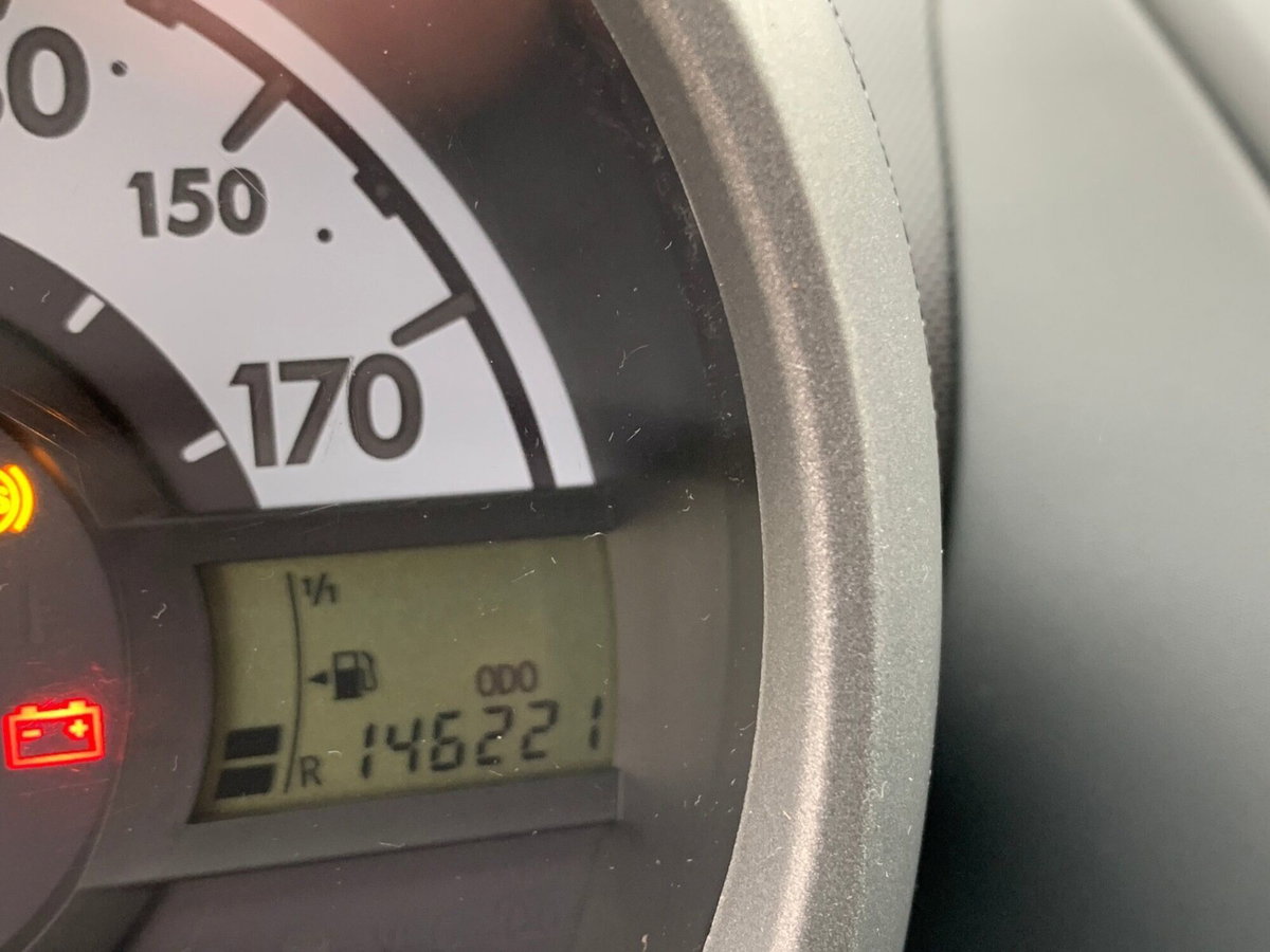 Peugeot 107 68CV 5p. Urban Move (10)
