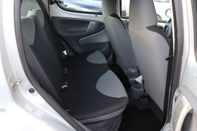 Peugeot 107 68CV 5p. Urban Move (14)