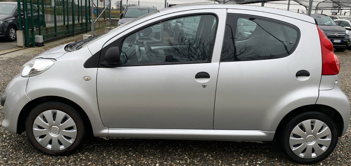 Peugeot 107 68CV 5p. Urban Move (7)