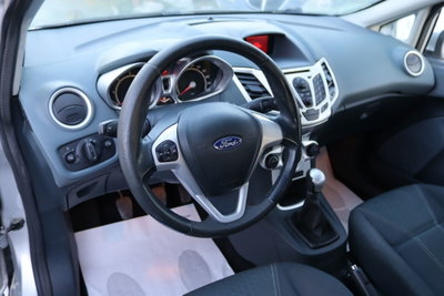 Ford Fiesta 1.4 TDCi 5p. Titanium (11)