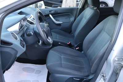 Ford Fiesta 1.4 TDCi 5p. Titanium (12)