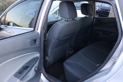 Ford Fiesta 1.4 TDCi 5p. Titanium (13)