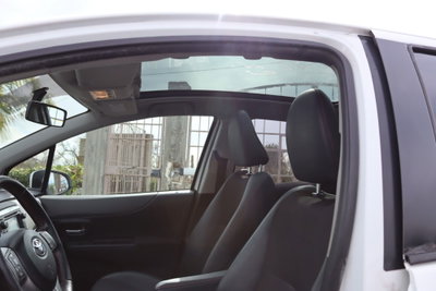 Toyota Yaris 1.D-4D 5 porte Style M-MT (12)