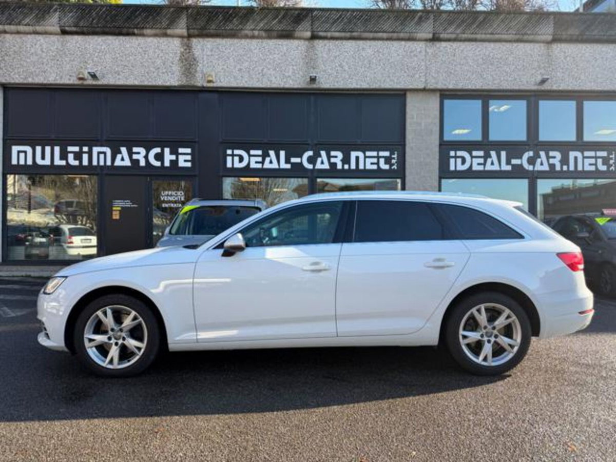 Audi A4 Avant 2.0 TDI 150 CV Sport (2)