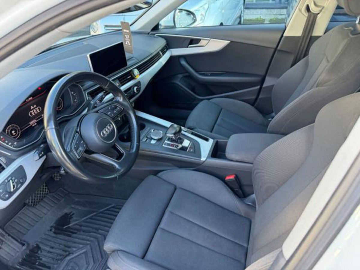 Audi A4 Avant 2.0 TDI 150 CV Sport (6)
