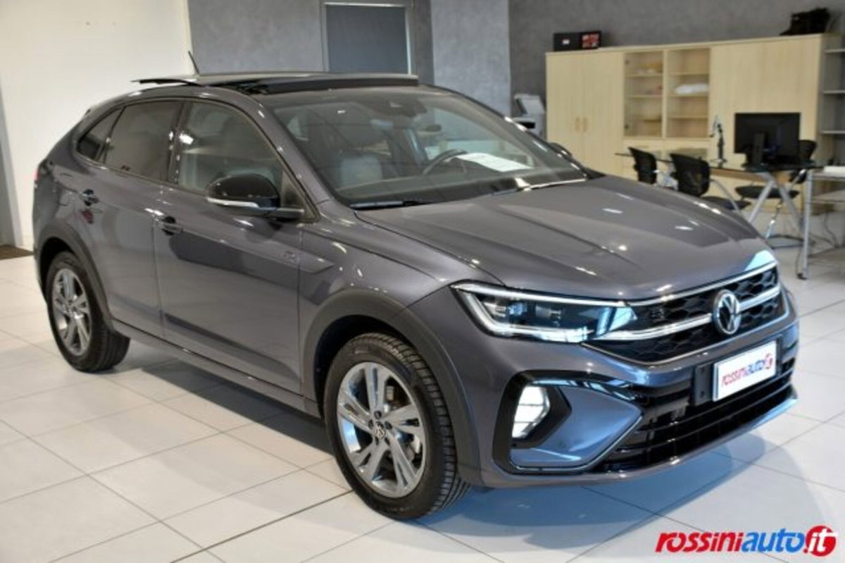 Volkswagen Taigo 1.0 tsi R-Line 115cv (7)