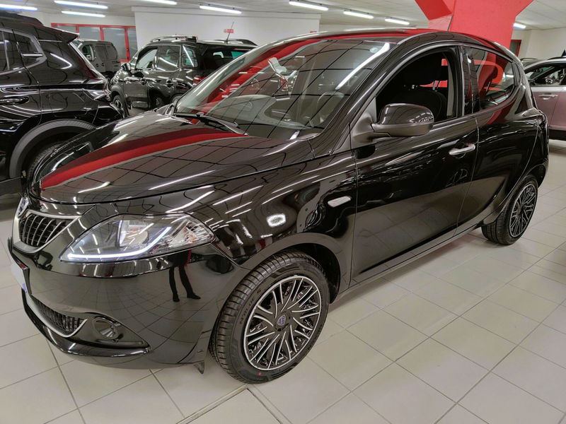 Lancia Ypsilon 1.0 FireFly 5 porte S&S Hybrid Gold Plus
