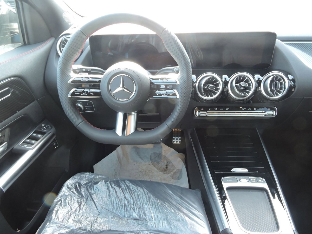 Mercedes-Benz GLA SUV 200 d AMG Line Premium Plus 4matic auto (10)