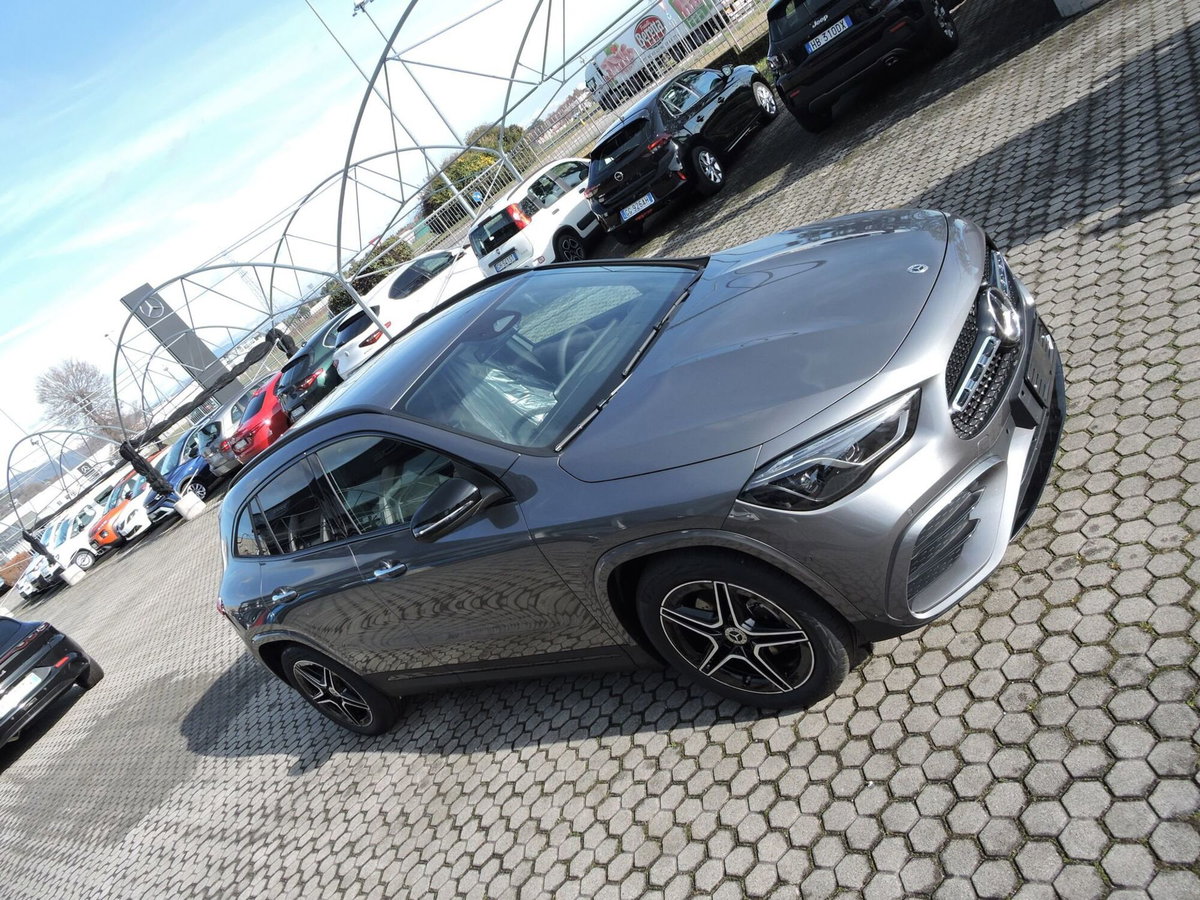 Mercedes-Benz GLA SUV 200 d AMG Line Premium Plus 4matic auto (3)