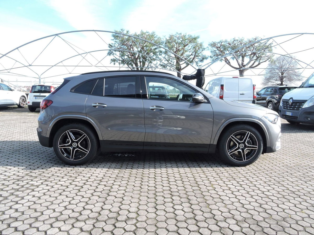 Mercedes-Benz GLA SUV 200 d AMG Line Premium Plus 4matic auto (4)