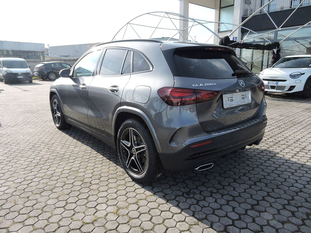 Mercedes-Benz GLA SUV 200 d AMG Line Premium Plus 4matic auto (6)